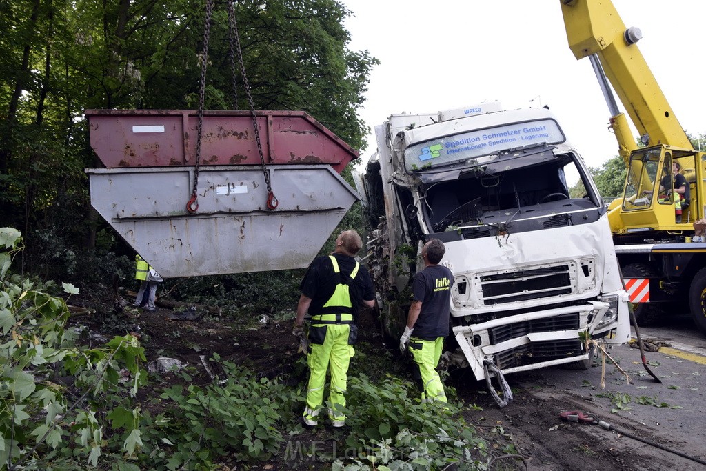 Schwerer VU A 3 Rich Oberhausen Hoehe AK Leverkusen P687.JPG - Miklos Laubert